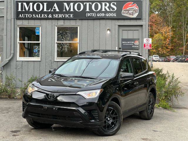 2017 Toyota RAV4 LE AWD photo