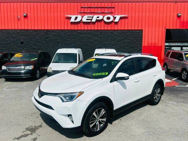 2017 Toyota RAV4 XLE AWD photo
