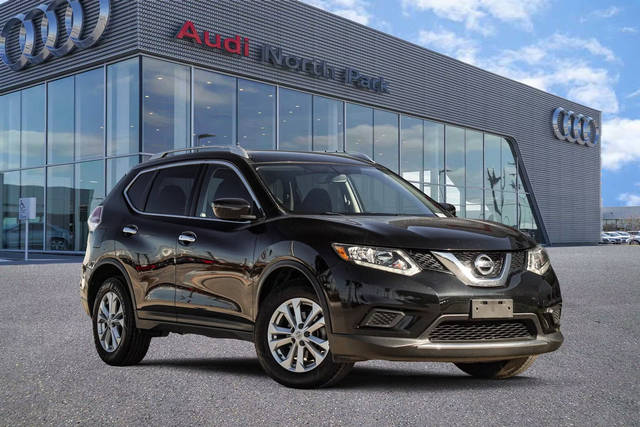 2016 Nissan Rogue SV FWD photo