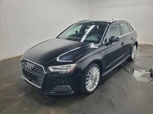 2017 Audi A3 e-tron Premium Plus FWD photo