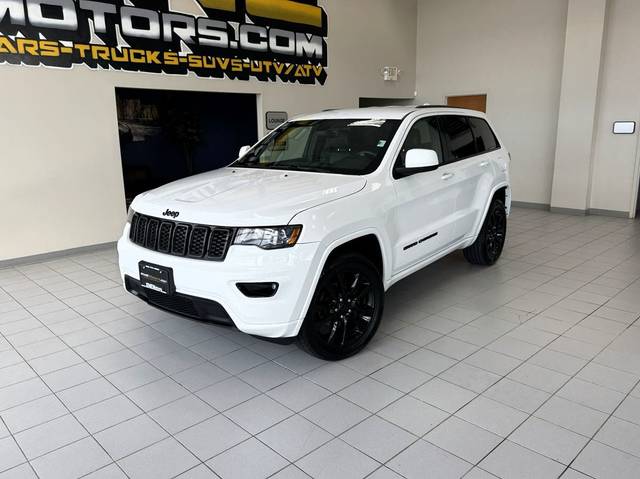 2017 Jeep Grand Cherokee Altitude 4WD photo