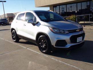 2017 Chevrolet Trax LS FWD photo