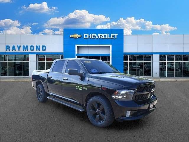 2017 Ram 1500 Express 4WD photo