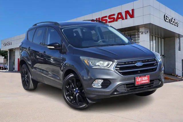 2017 Ford Escape Titanium FWD photo