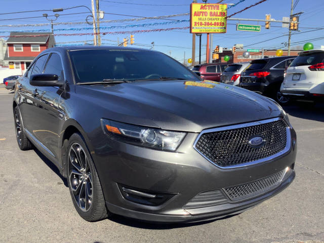 2017 Ford Taurus SHO AWD photo