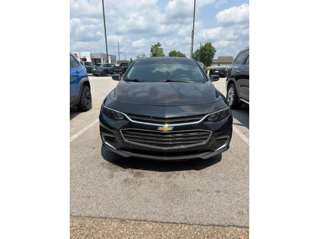 2017 Chevrolet Malibu LT FWD photo