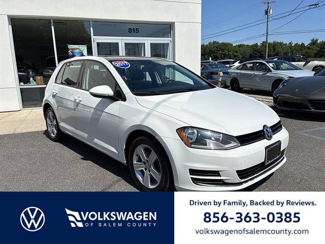 2017 Volkswagen Golf FWD photo
