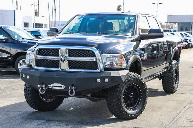 2017 Ram 2500 Tradesman 4WD photo