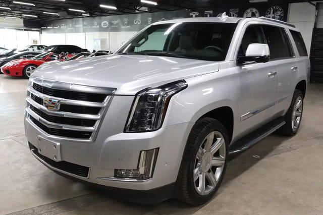 2017 Cadillac Escalade Luxury 4WD photo