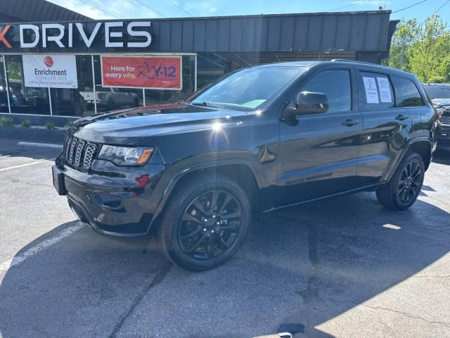 2017 Jeep Grand Cherokee Altitude 4WD photo