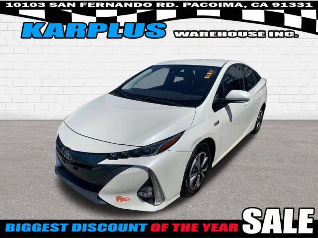 2017 Toyota Prius Prime Advanced FWD photo