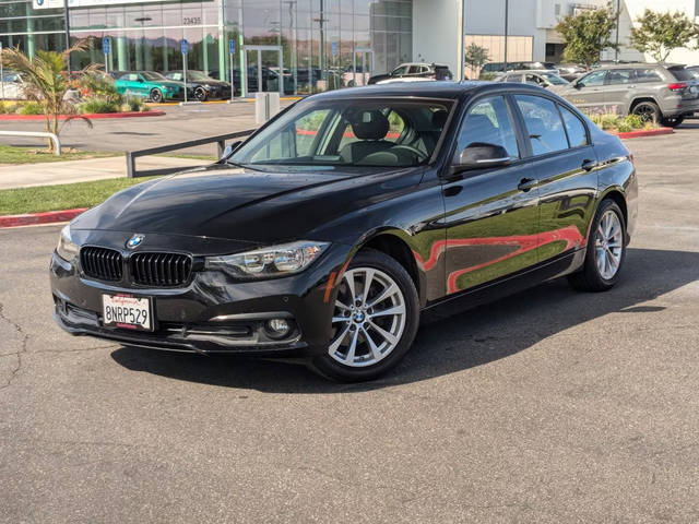 2017 BMW 3 Series 320i RWD photo