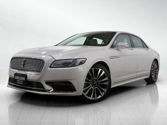 2017 Lincoln Continental Select AWD photo