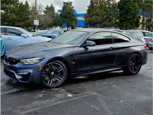 2018 BMW M4  RWD photo