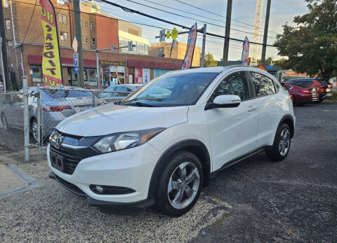 2017 Honda HR-V EX-L Navi AWD photo