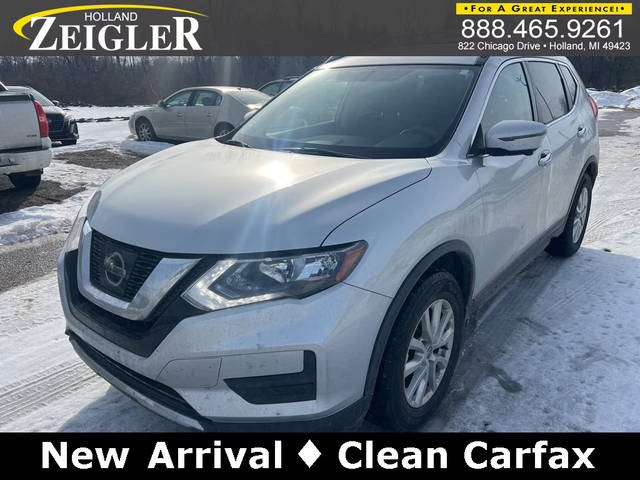 2017 Nissan Rogue SV AWD photo