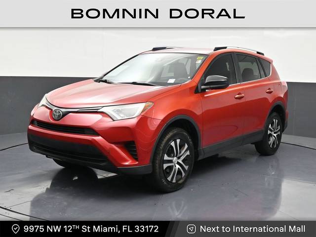 2017 Toyota RAV4 LE FWD photo