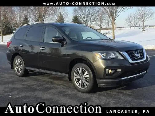2017 Nissan Pathfinder SL 4WD photo