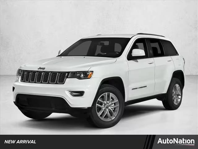 2017 Jeep Grand Cherokee Laredo RWD photo