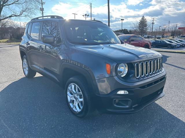 2017 Jeep Renegade Latitude 4WD photo