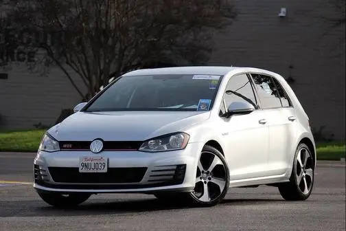 2017 Volkswagen Golf GTI S FWD photo