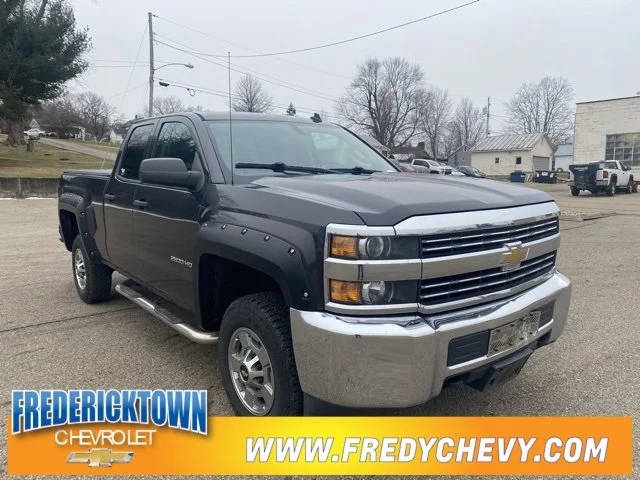 2015 Chevrolet Silverado 2500HD LT 4WD photo