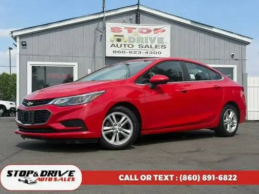 2017 Chevrolet Cruze LT FWD photo