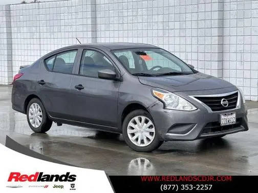 2016 Nissan Versa S Plus FWD photo