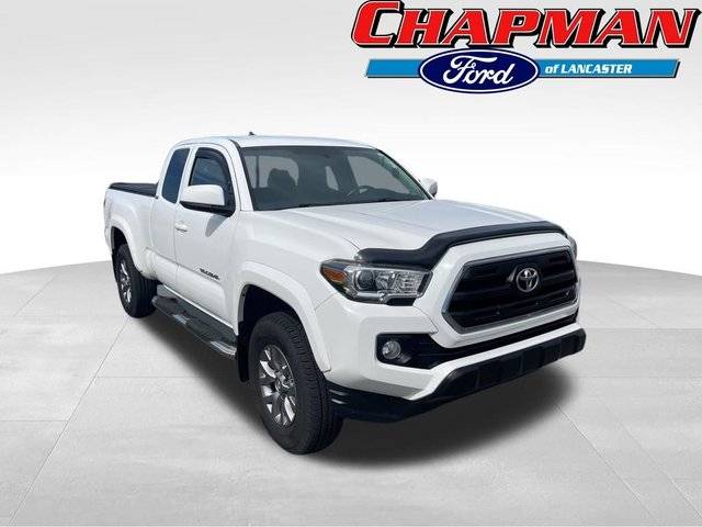 2017 Toyota Tacoma SR5 4WD photo