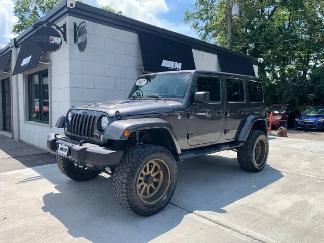 2017 Jeep Wrangler Unlimited Smoky Mountain 4WD photo