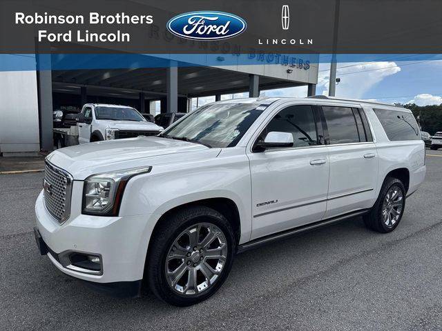 2017 GMC Yukon XL Denali RWD photo