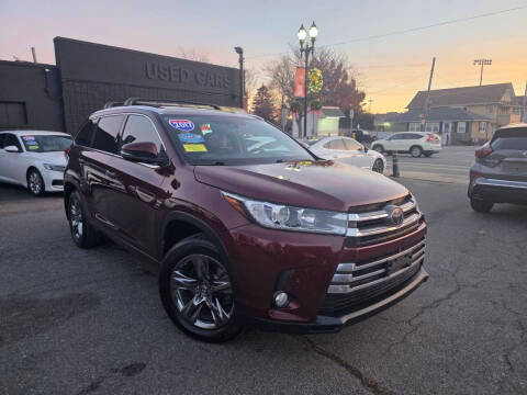 2017 Toyota Highlander Limited Platinum AWD photo