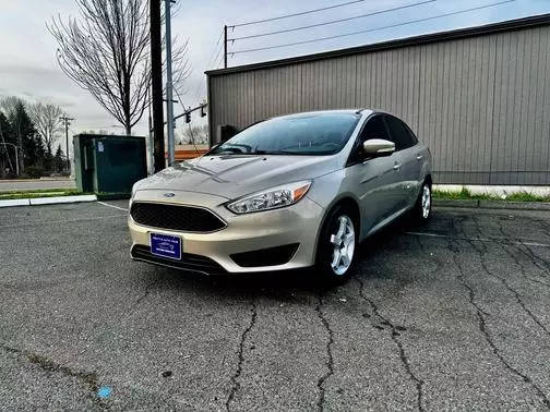 2015 Ford Focus SE FWD photo
