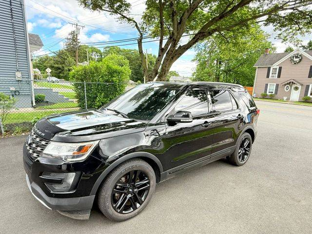 2016 Ford Explorer XLT FWD photo