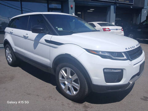 2017 Land Rover Range Rover Evoque SE Premium 4WD photo