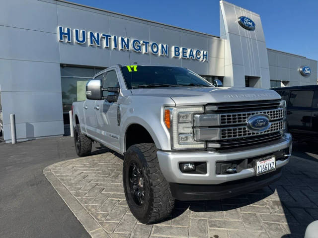 2017 Ford F-250 Super Duty Platinum 4WD photo