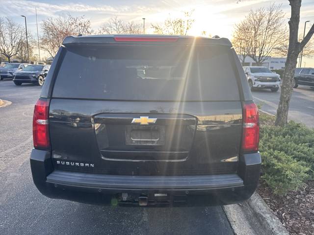 2017 Chevrolet Suburban LS 4WD photo
