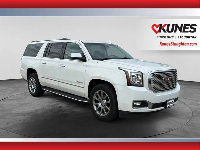 2017 GMC Yukon XL Denali 4WD photo