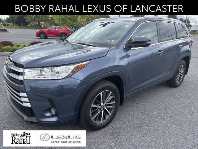 2017 Toyota Highlander XLE AWD photo