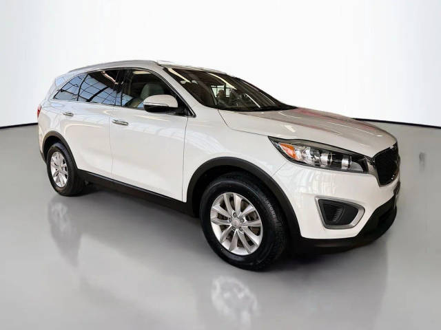 2017 Kia Sorento LX FWD photo
