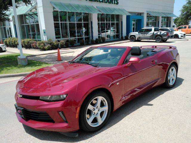 2017 Chevrolet Camaro 1LT RWD photo