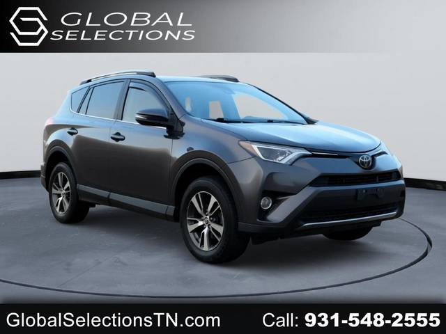 2017 Toyota RAV4 XLE AWD photo