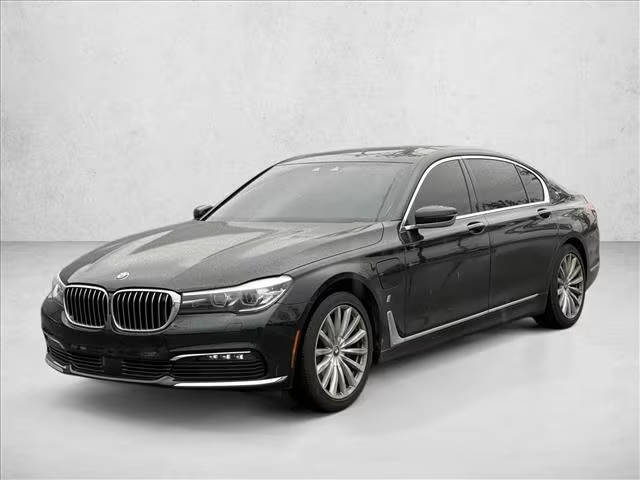 2018 BMW 7 Series 740e xDrive iPerformance AWD photo