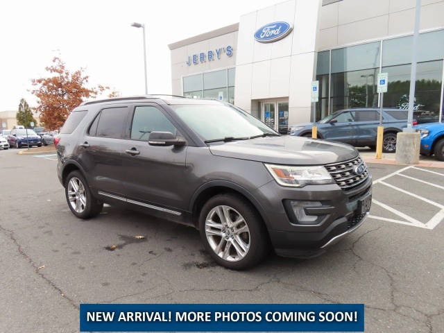 2017 Ford Explorer XLT 4WD photo
