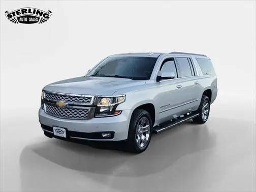 2017 Chevrolet Suburban LT 4WD photo