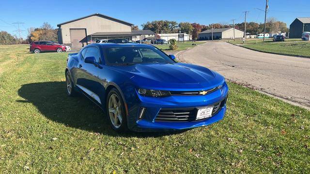 2017 Chevrolet Camaro 1LT RWD photo