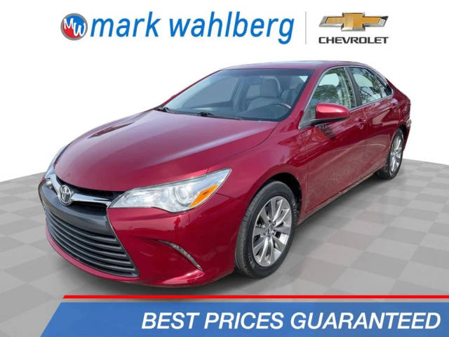 2017 Toyota Camry XLE FWD photo