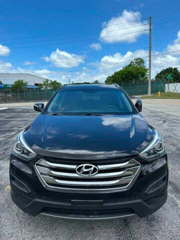 2017 Hyundai Santa Fe Sport 2.4L FWD photo