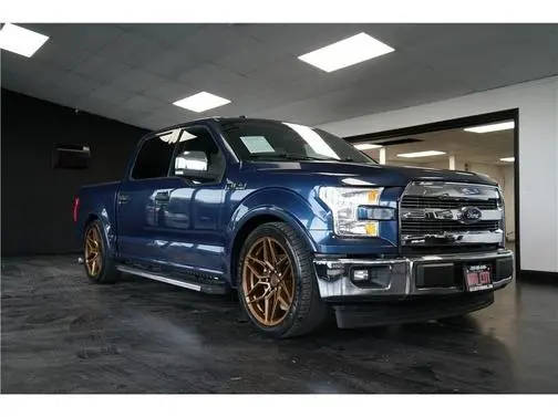 2017 Ford F-150 LARIAT RWD photo