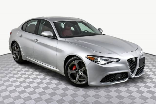 2017 Alfa Romeo Giulia  RWD photo